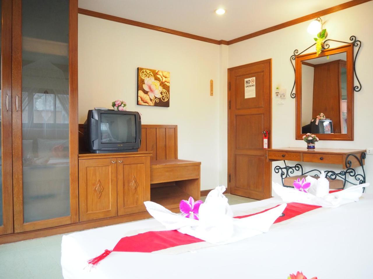 Your Place Inn Karon Exterior photo
